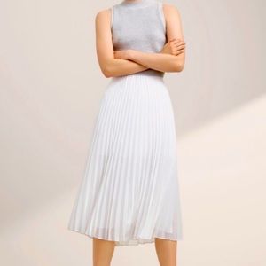 Aritzia Pleated Midi Skirt White
